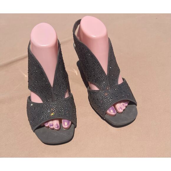 NWT Alex Marie ClaudieTwo Rhinestone Cone Heel Slingback Sandals Sz 9M - Picture 1 of 12